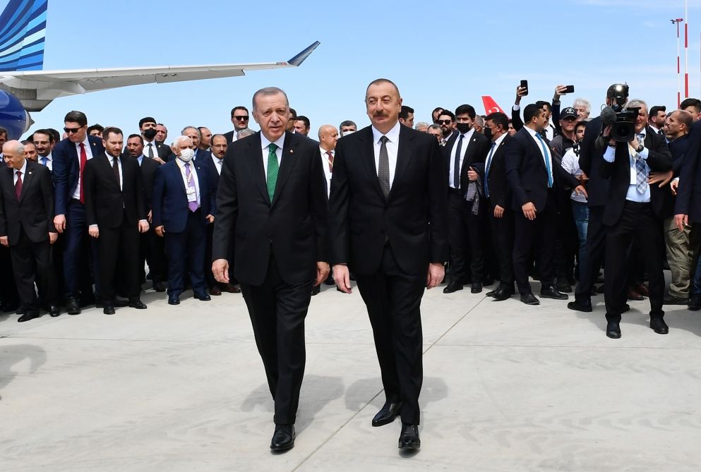 President Ilham Aliyev arrives in Turkiye for working visit (PHOTO)