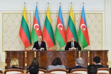 Presidents of Azerbaijan, Lithuania make statements for press (PHOTO/VIDEO)