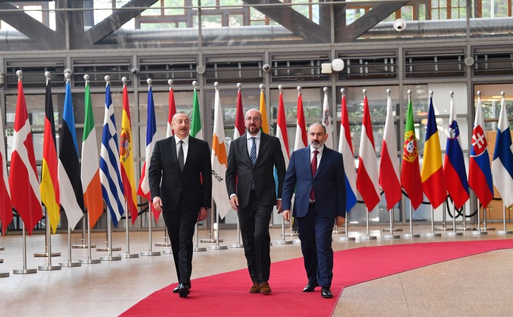 President Ilham Aliyev had meeting with President of European Council and Prime Minister of Armenia in Brussels (PHOTO/VIDEO) (UPDATED)