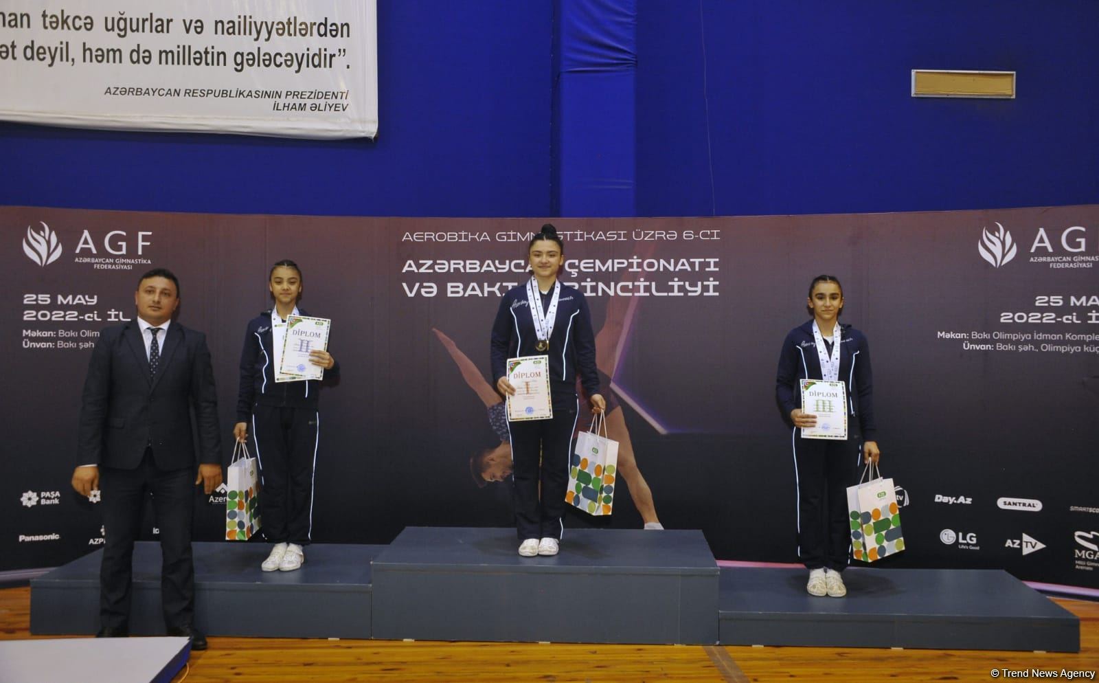 Awards held for winners of 6th Azerbaijan and Baku Championships in Aerobic Gymnastics among pre-juniors and juniors (PHOTO)