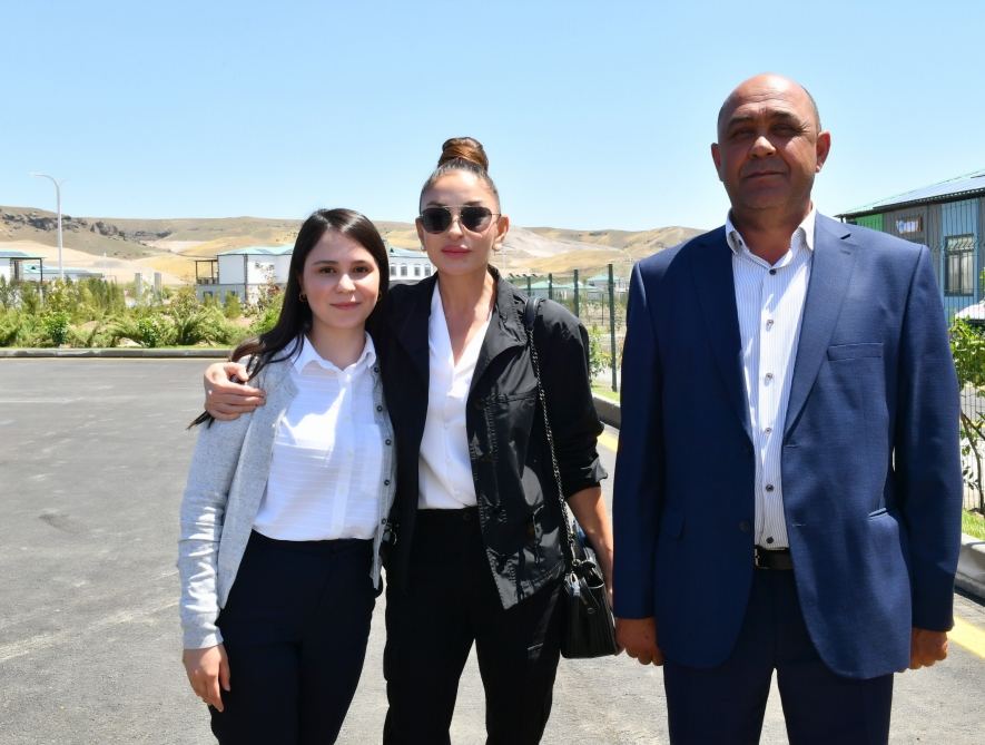 President Ilham Aliyev and First Lady Mehriban Aliyeva attend opening ceremony of first stage of “Smart Village” project in Zangilan district (PHOTO/VIDEO)