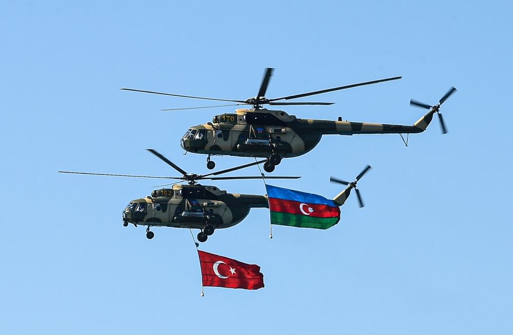 President Ilham Aliyev, President Recep Tayyip Erdogan, First Ladies Mehriban Aliyeva and Emine Erdogan watched air show at TECHNOFEST Azerbaijan (PHOTO)