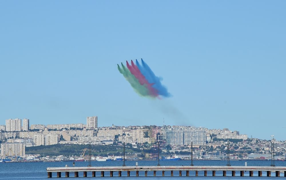 President Ilham Aliyev, President Recep Tayyip Erdogan, First Ladies Mehriban Aliyeva and Emine Erdogan watched air show at TECHNOFEST Azerbaijan (PHOTO)