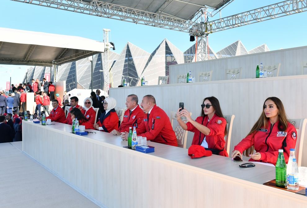 President Ilham Aliyev, President Recep Tayyip Erdogan, First Ladies Mehriban Aliyeva and Emine Erdogan watched air show at TECHNOFEST Azerbaijan (PHOTO)