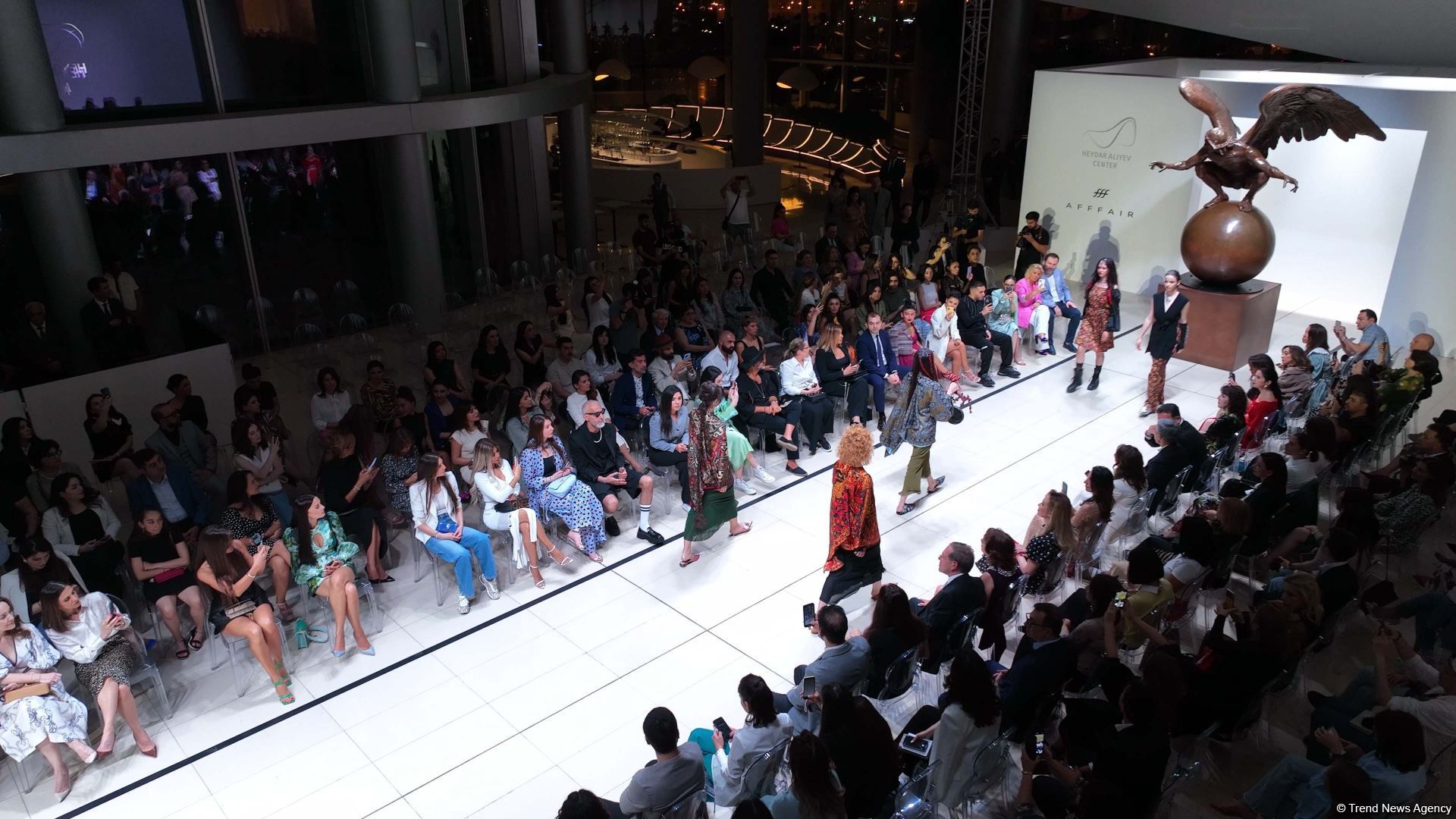 Azerbaijan holds presentation of new carpets, сolorful "AFFFAIR in Carpets" fashion show at Heydar Aliyev Center (PHOTO)