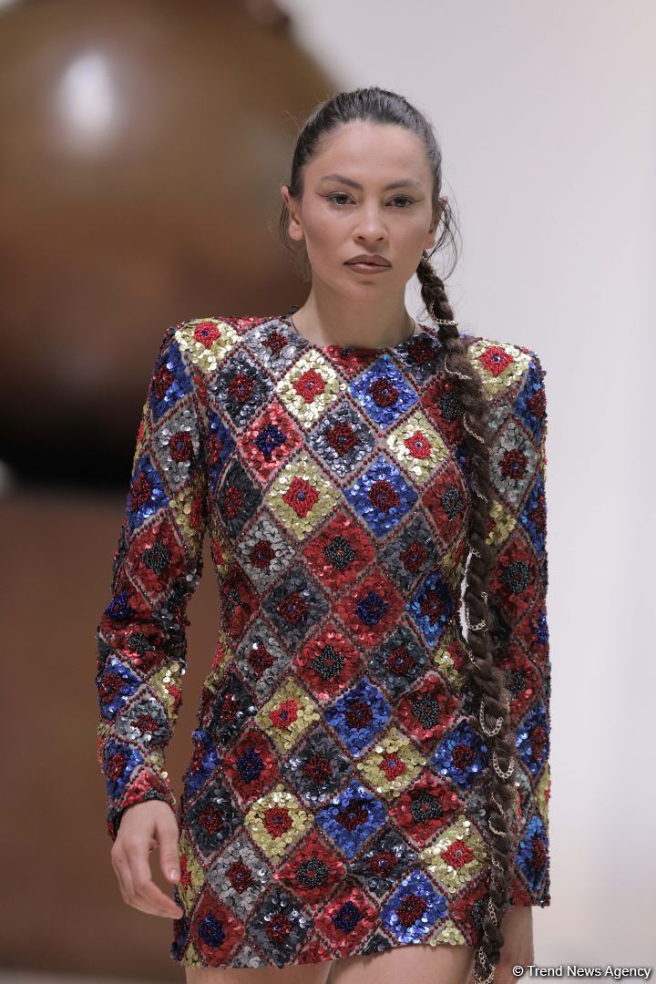 Azerbaijan holds presentation of new carpets, сolorful "AFFFAIR in Carpets" fashion show at Heydar Aliyev Center (PHOTO)
