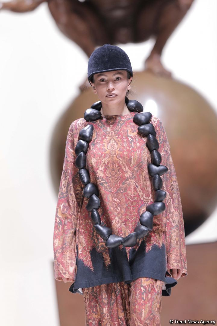 Azerbaijan holds presentation of new carpets, сolorful "AFFFAIR in Carpets" fashion show at Heydar Aliyev Center (PHOTO)