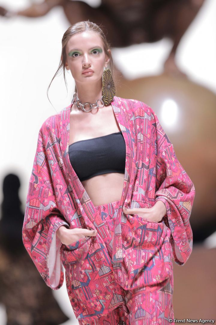 Azerbaijan holds presentation of new carpets, сolorful "AFFFAIR in Carpets" fashion show at Heydar Aliyev Center (PHOTO)