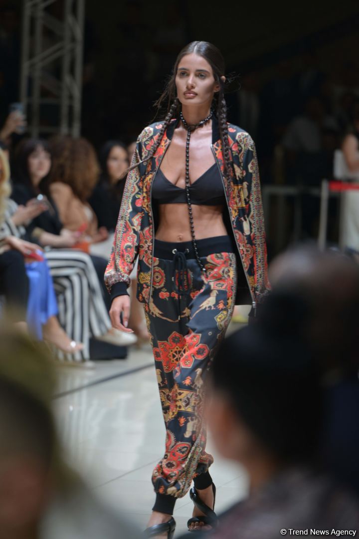 Azerbaijan holds presentation of new carpets, сolorful "AFFFAIR in Carpets" fashion show at Heydar Aliyev Center (PHOTO)