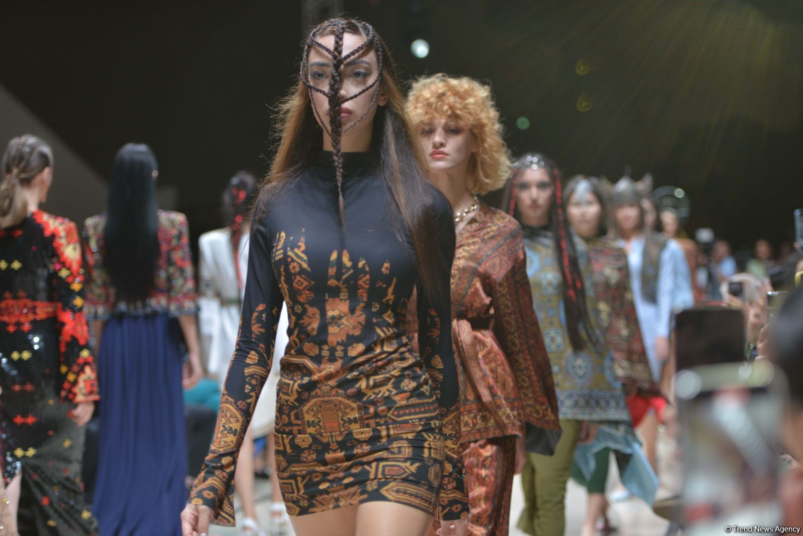 Azerbaijan holds presentation of new carpets, сolorful "AFFFAIR in Carpets" fashion show at Heydar Aliyev Center (PHOTO)