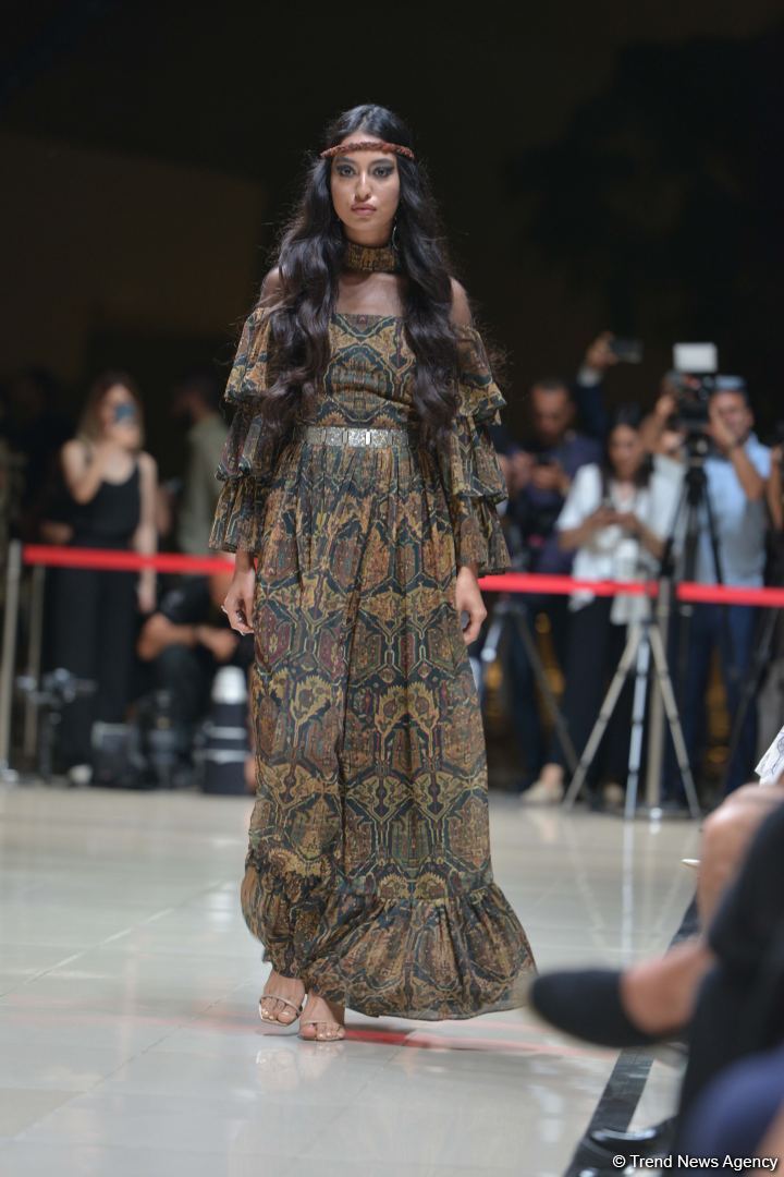 Azerbaijan holds presentation of new carpets, сolorful "AFFFAIR in Carpets" fashion show at Heydar Aliyev Center (PHOTO)
