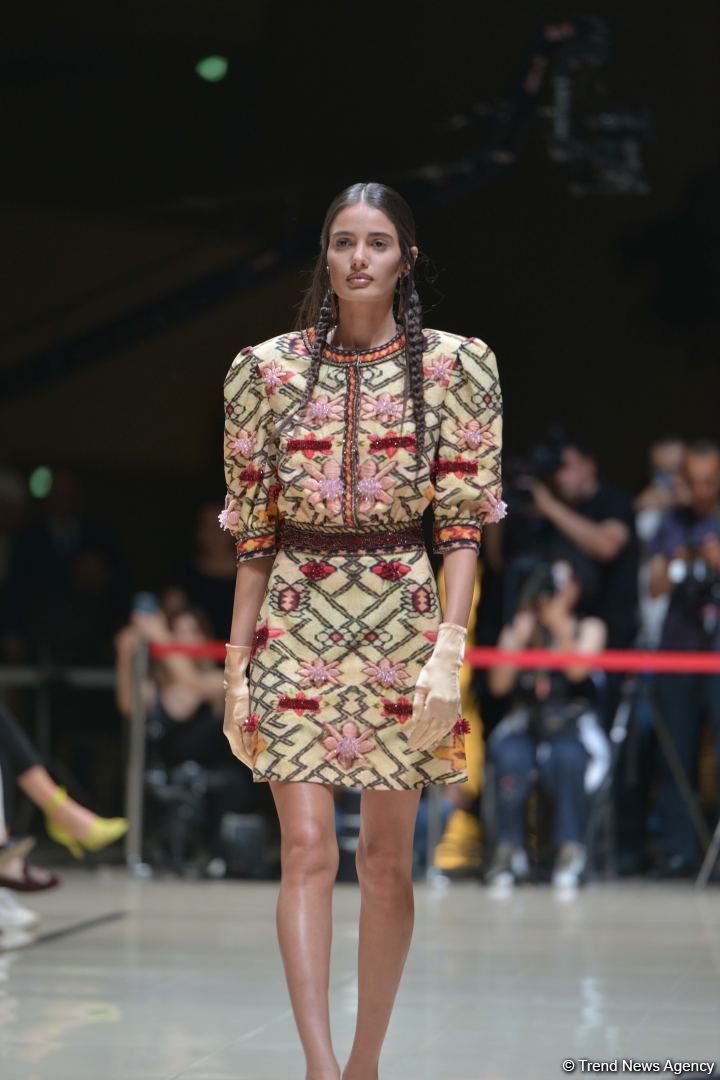 Azerbaijan holds presentation of new carpets, сolorful "AFFFAIR in Carpets" fashion show at Heydar Aliyev Center (PHOTO)