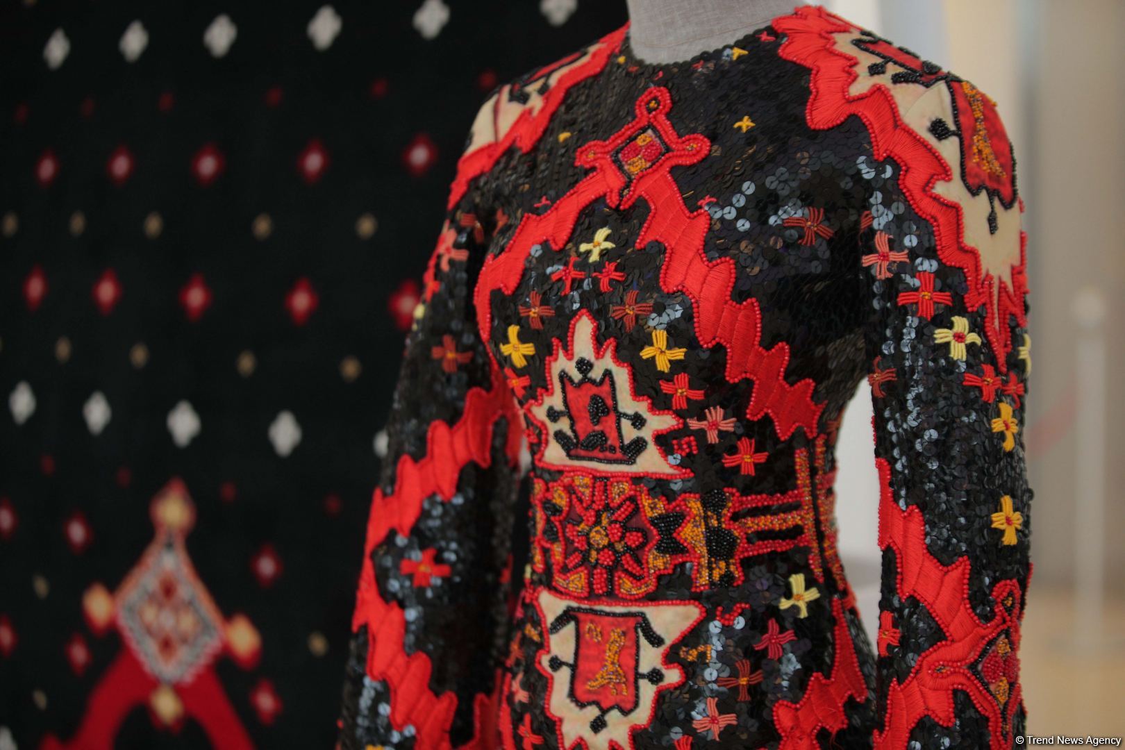 Azerbaijan holds presentation of new carpets, сolorful "AFFFAIR in Carpets" fashion show at Heydar Aliyev Center (PHOTO)