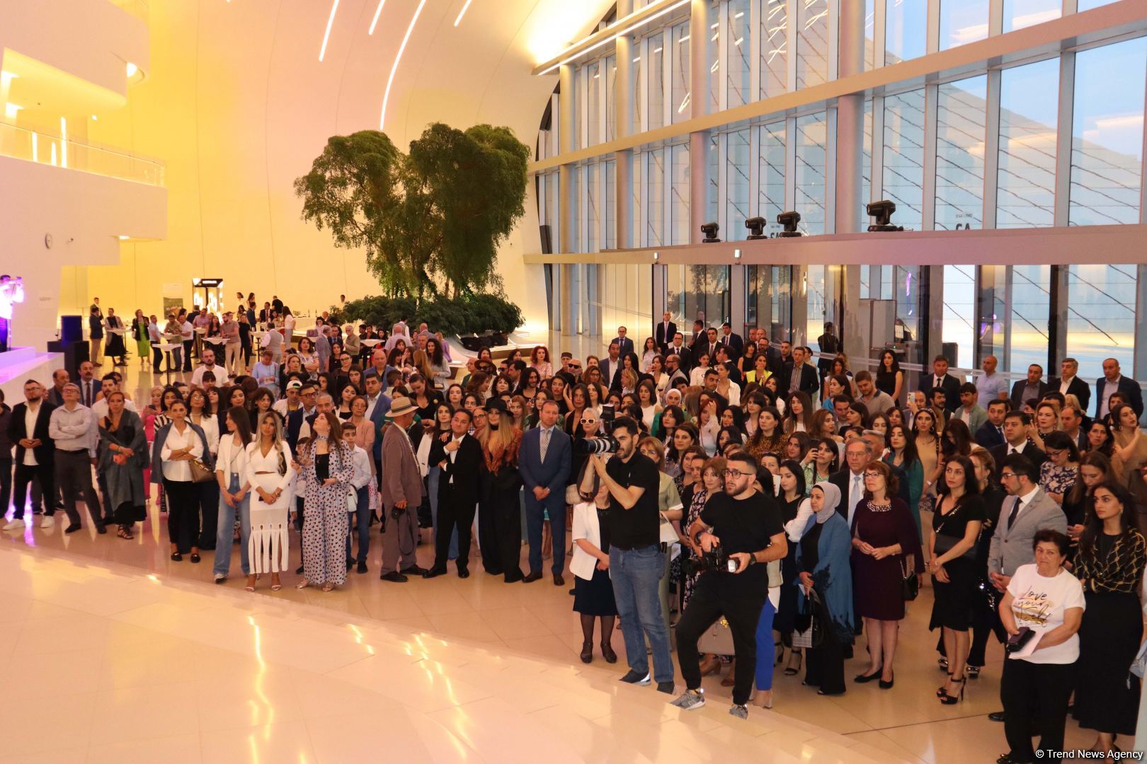 Heydar Aliyev Center holds presentation of new stunning collection of carpets ‘Azerbaijan’s carpet – pattern dance’ (PHOTO)