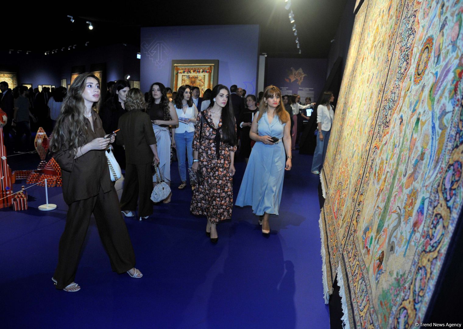 Heydar Aliyev Center holds presentation of new stunning collection of carpets ‘Azerbaijan’s carpet – pattern dance’ (PHOTO)