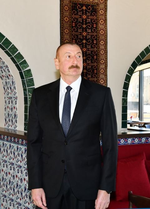President Ilham Aliyev, First Lady Mehriban Aliyeva get acquainted with conditions created at “Sharg Bazari” complex (PHOTO/VIDEO)