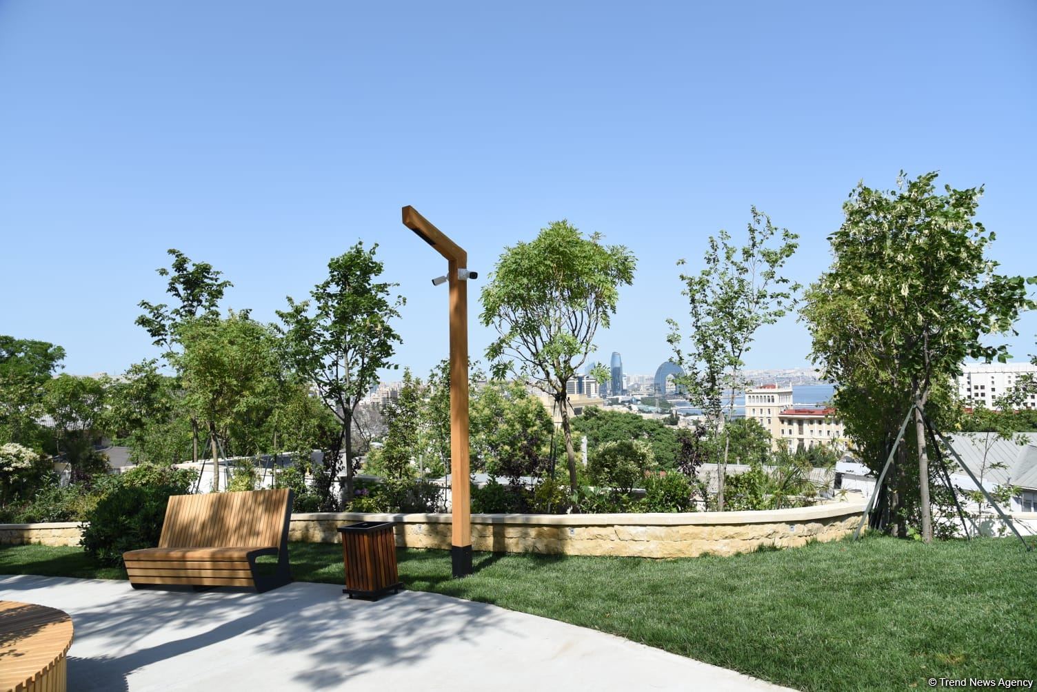 Baku residents thank President Ilham Aliyev for opening of new "Chambarakand" park (PHOTO/VIDEO)