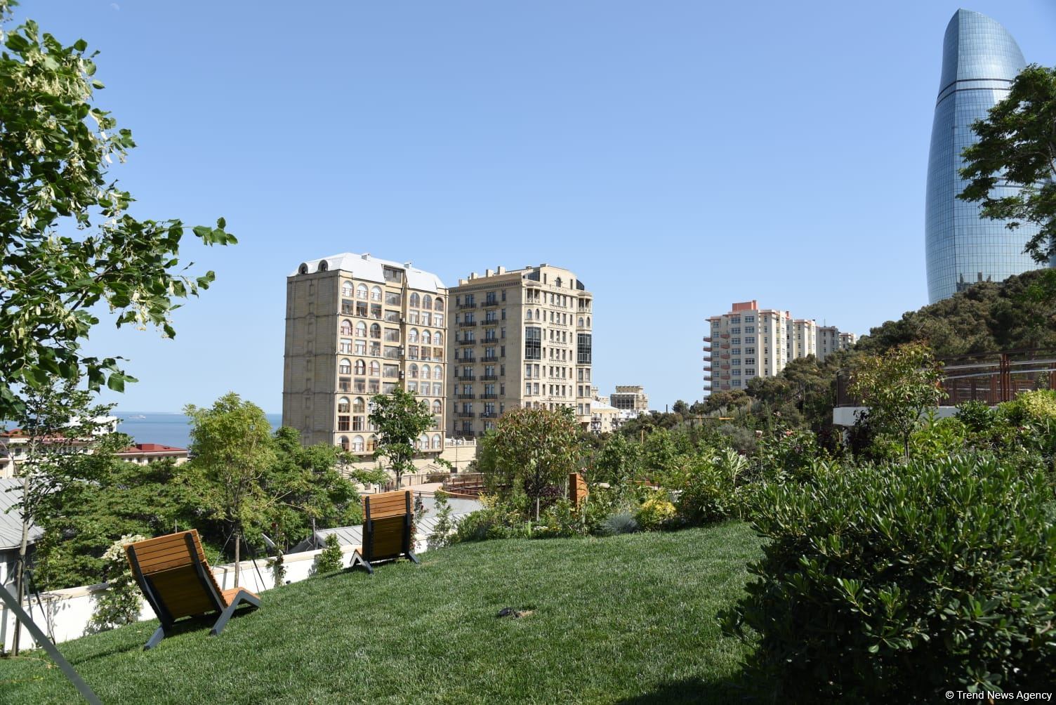 Baku residents thank President Ilham Aliyev for opening of new "Chambarakand" park (PHOTO/VIDEO)