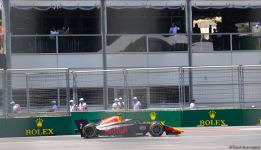 Formula 2 training session starts as part of Formula 1 Azerbaijan Grand Prix (PHOTO)