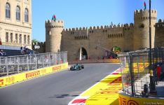 First practice session of F-1 drivers in Baku wraps up (PHOTO)