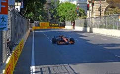 First practice session of F-1 drivers in Baku wraps up (PHOTO)