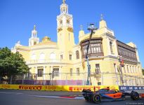 First practice session of F-1 drivers in Baku wraps up (PHOTO)