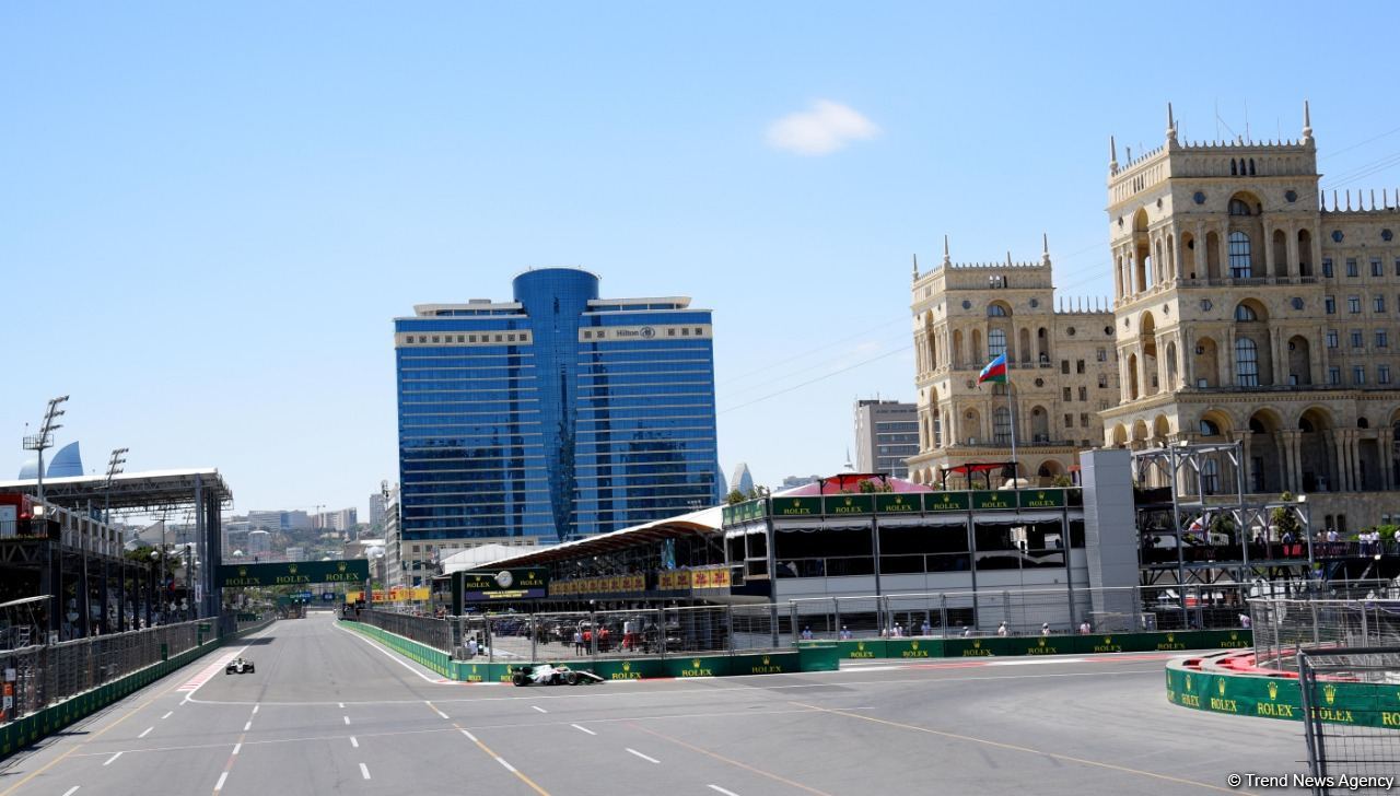 Formula 2 training session starts as part of Formula 1 Azerbaijan Grand Prix (PHOTO)