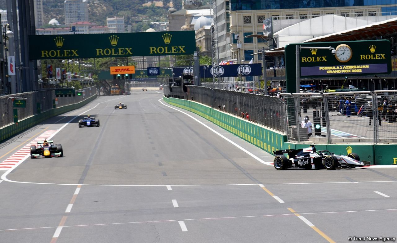 Formula 2 training session starts as part of Formula 1 Azerbaijan Grand Prix (PHOTO)