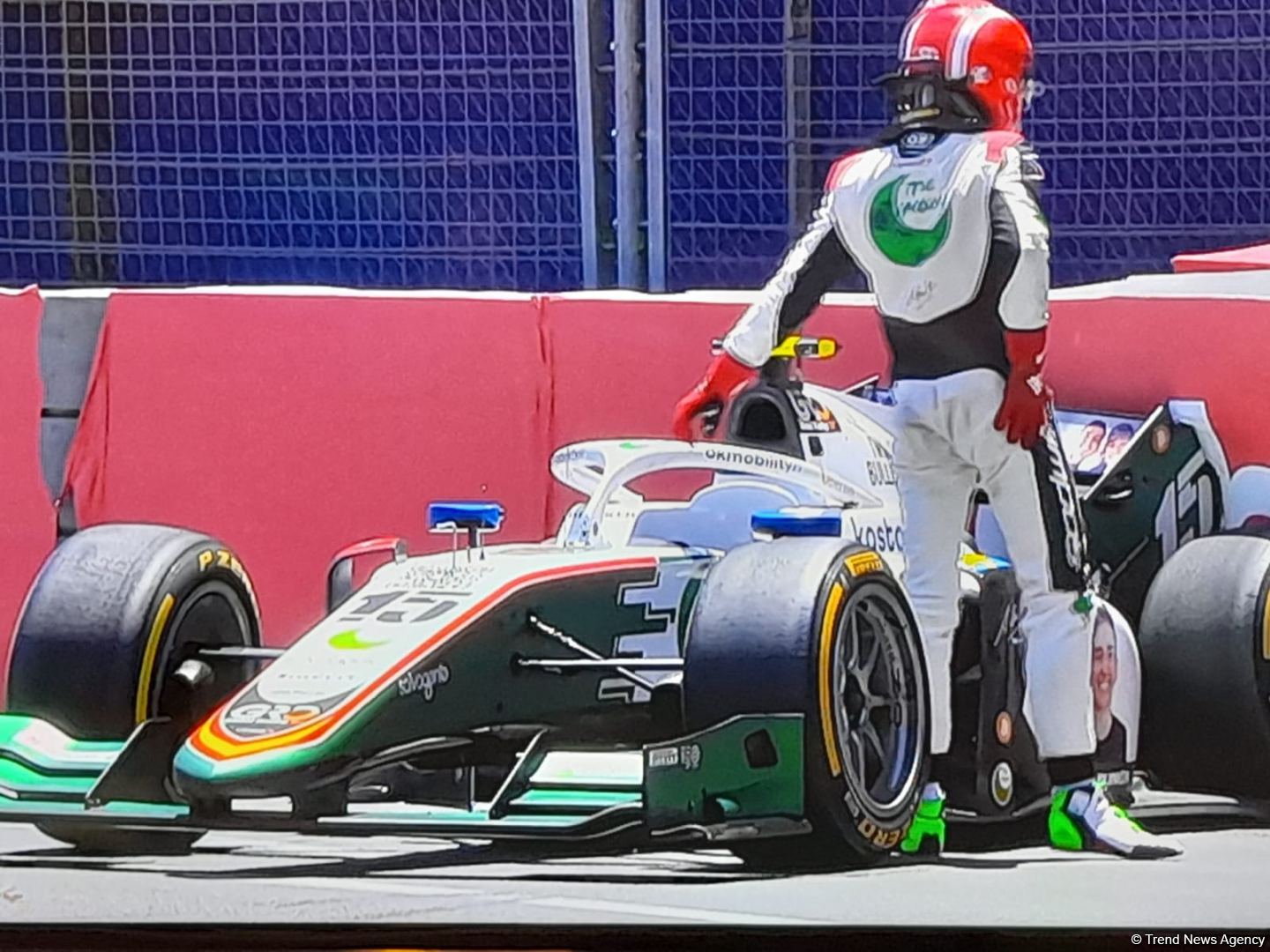 Formula 2 training session starts as part of Formula 1 Azerbaijan Grand Prix (PHOTO)