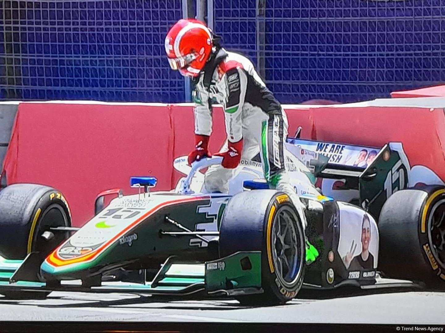 Formula 2 training session starts as part of Formula 1 Azerbaijan Grand Prix (PHOTO)