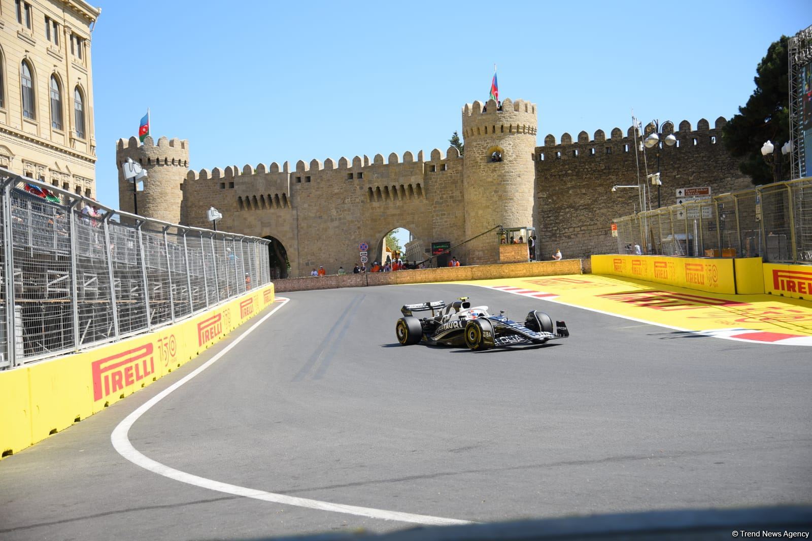 First practice session of F1 drivers starts within 2022 Formula 1 Azerbaijan Grand Prix (PHOTO)