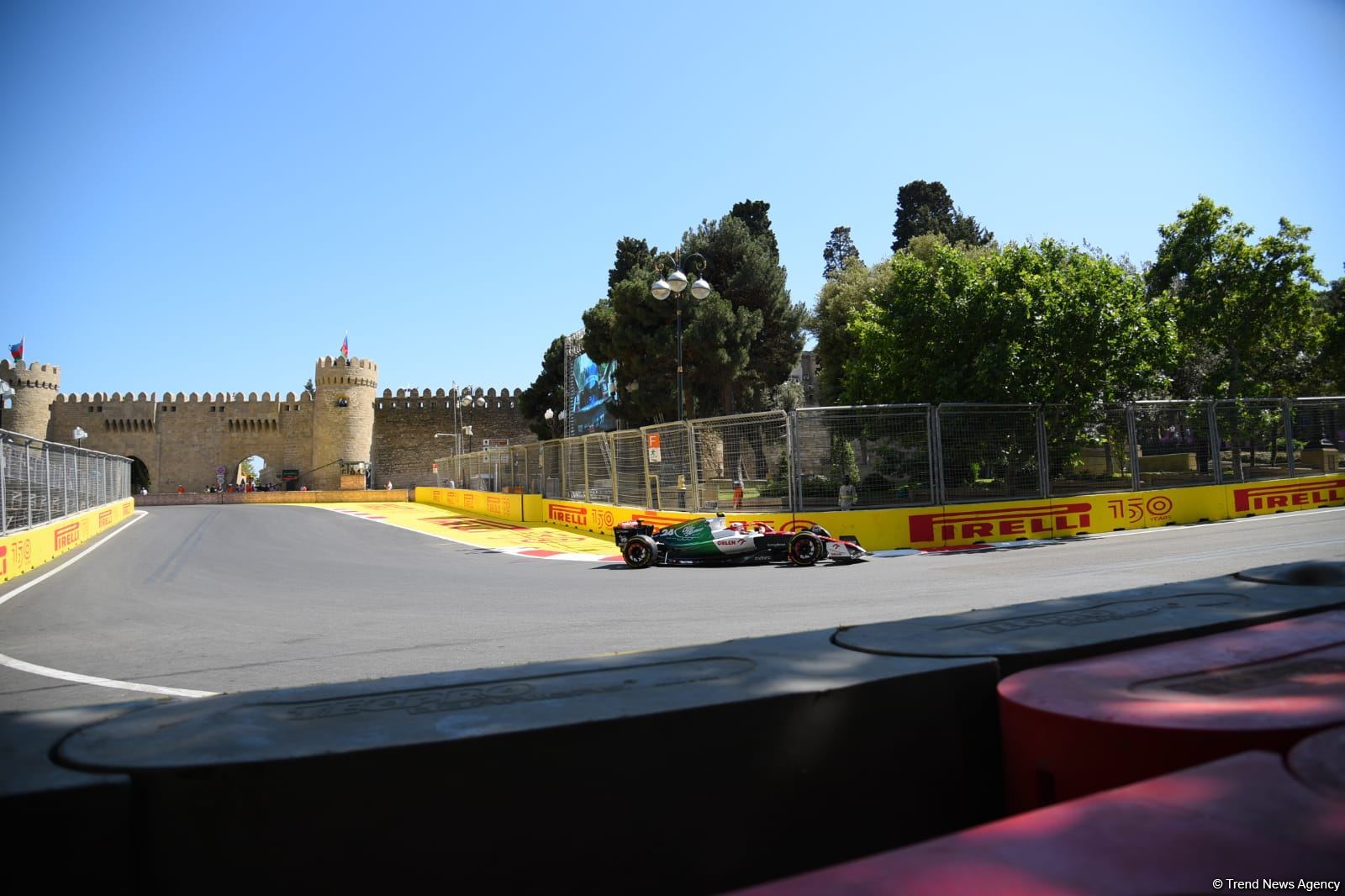 First practice session of F1 drivers starts within 2022 Formula 1 Azerbaijan Grand Prix (PHOTO)