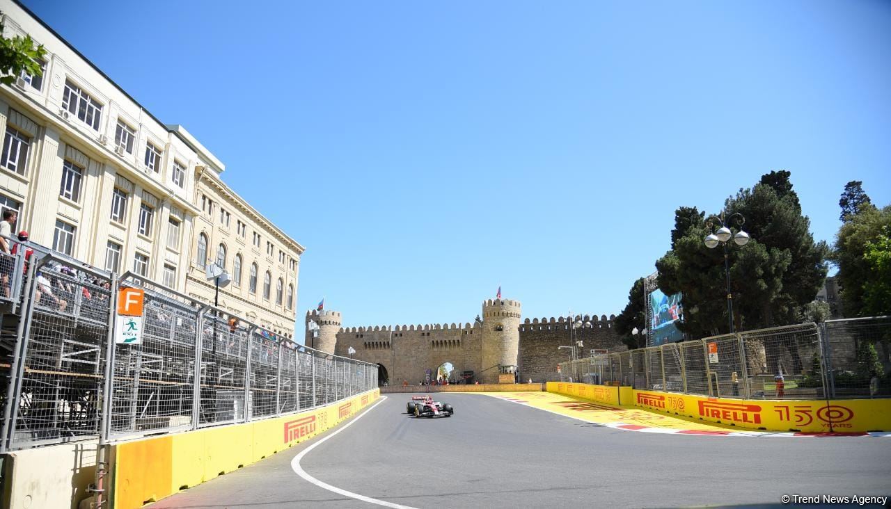 First practice session of F1 drivers starts within 2022 Formula 1 Azerbaijan Grand Prix (PHOTO)