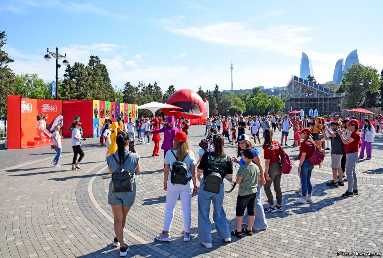 Second day of F1 Azerbaijan Grand Prix in photos