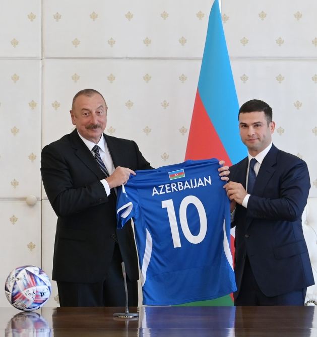 President Ilham Aliyev receives members of Azerbaijan national minifootball team who won European Championship (PHOTO)
