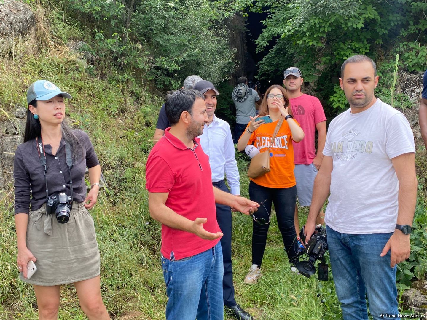 Famous foreign travelers start trip to Azerbaijan's liberated territories (PHOTO)