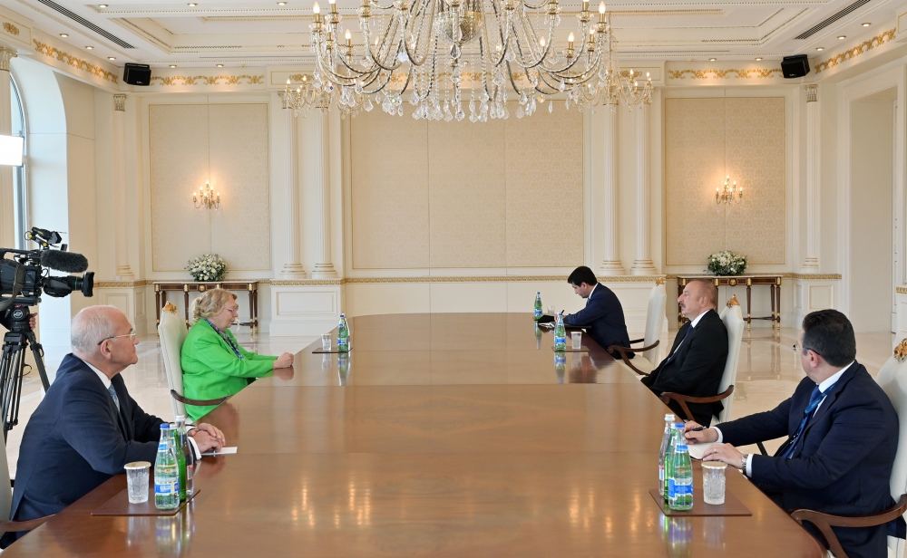 President Ilham Aliyev receives Director-General of UN Geneva (VIDEO)