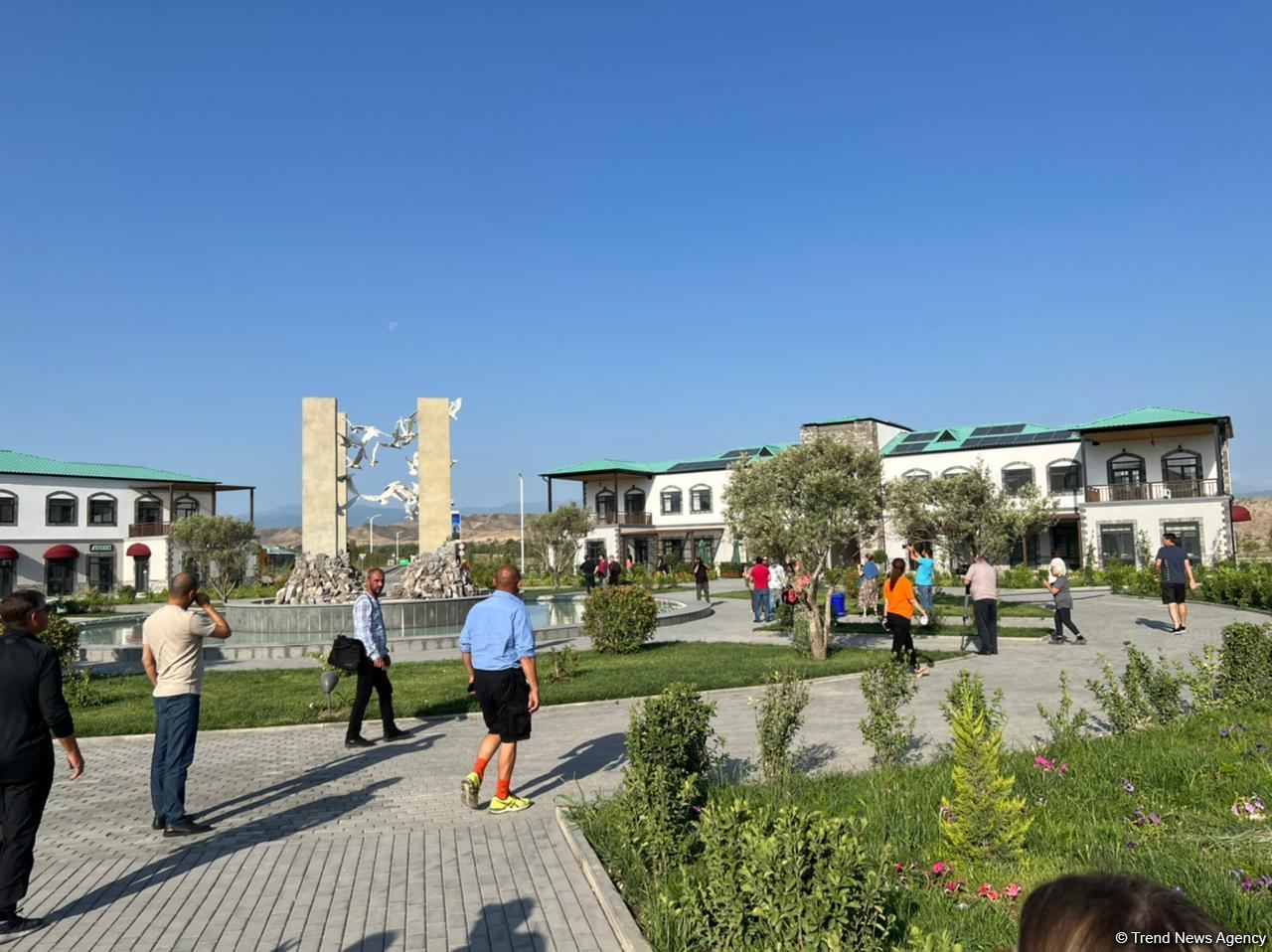 Group of international travelers visit 'smart village' of Aghali (PHOTO)