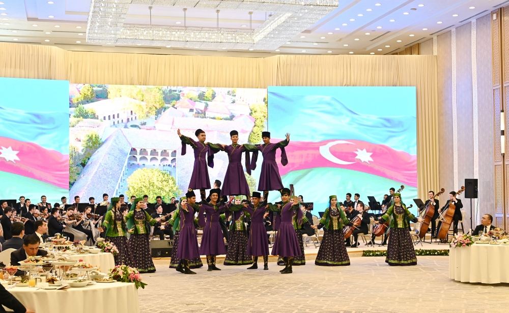 President of Uzbekistan Shavkat Mirziyoyev hosts reception in honor of President of Azerbaijan Ilham Aliyev (PHOTO/VIDEO)