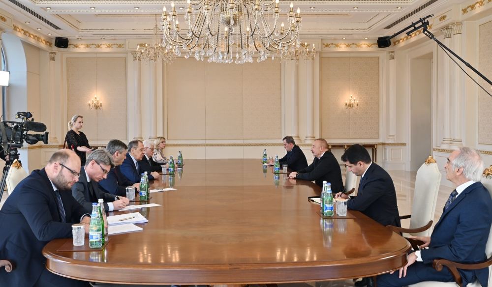 President Ilham Aliyev receives Russia's FM Sergey Lavrov (PHOTO/VIDEO)