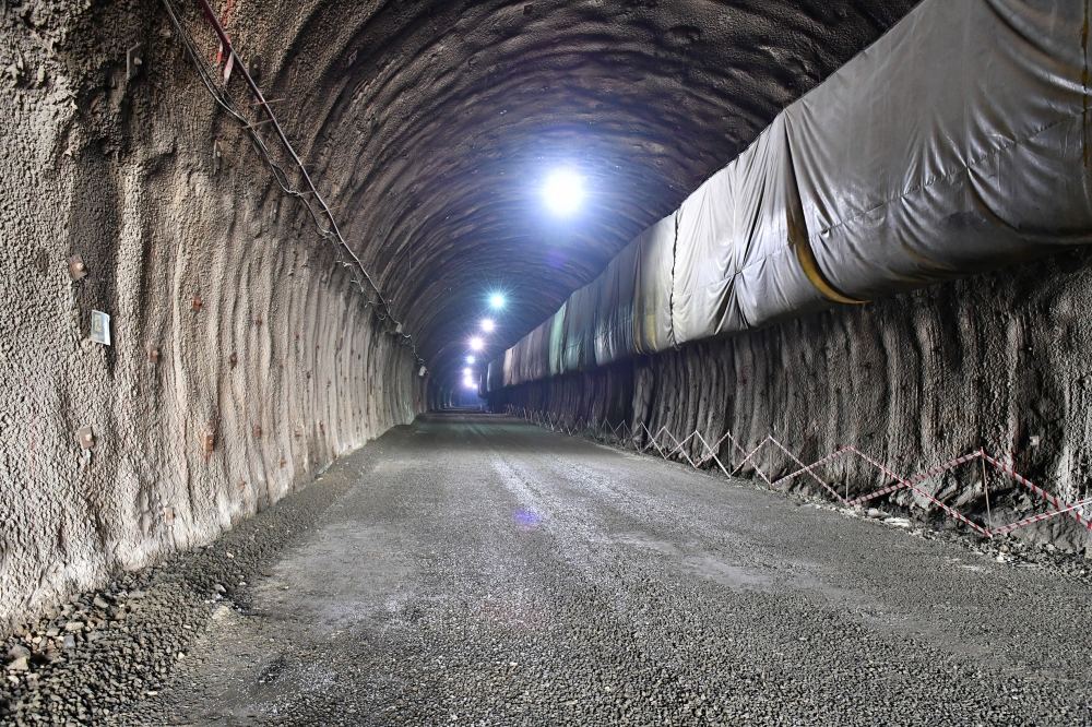 President Ilham Aliyev reviews construction of two tunnels in Goygol district (PHOTO/VIDEO)