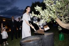 NARGIS Publishing House opens 'Planet Calling' environmental exhibition in Baku (PHOTO/VIDEO)