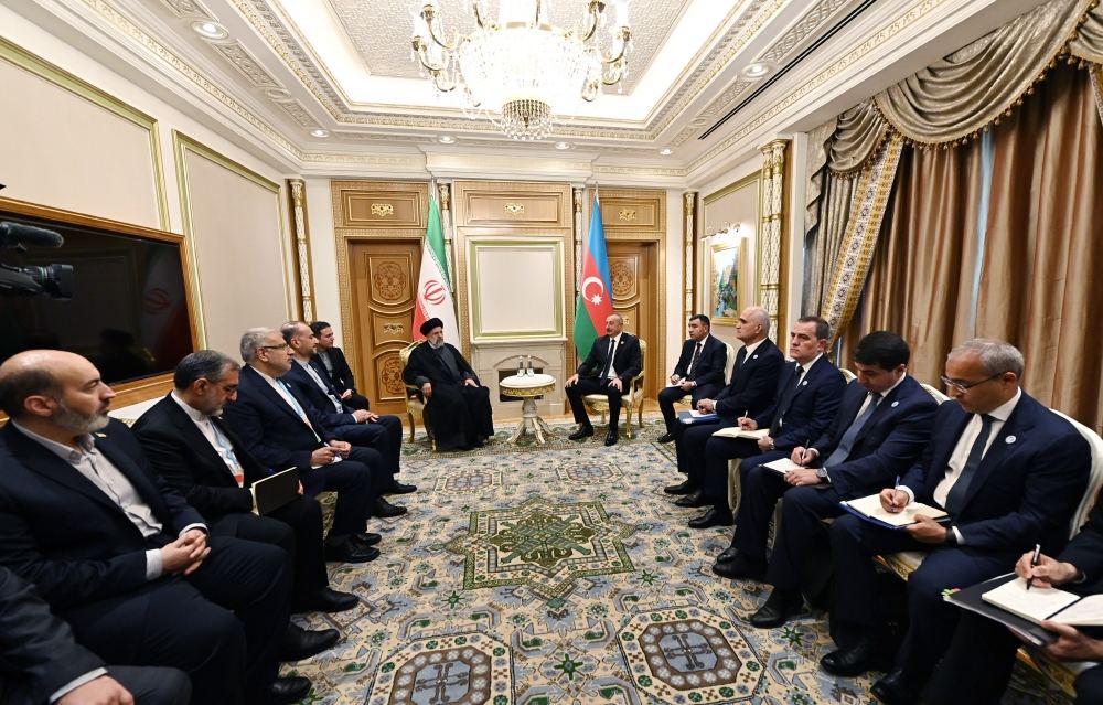 President Ilham Aliyev meets with Iran's President Seyyed Ebrahim Raisi (PHOTO/VIDEO)