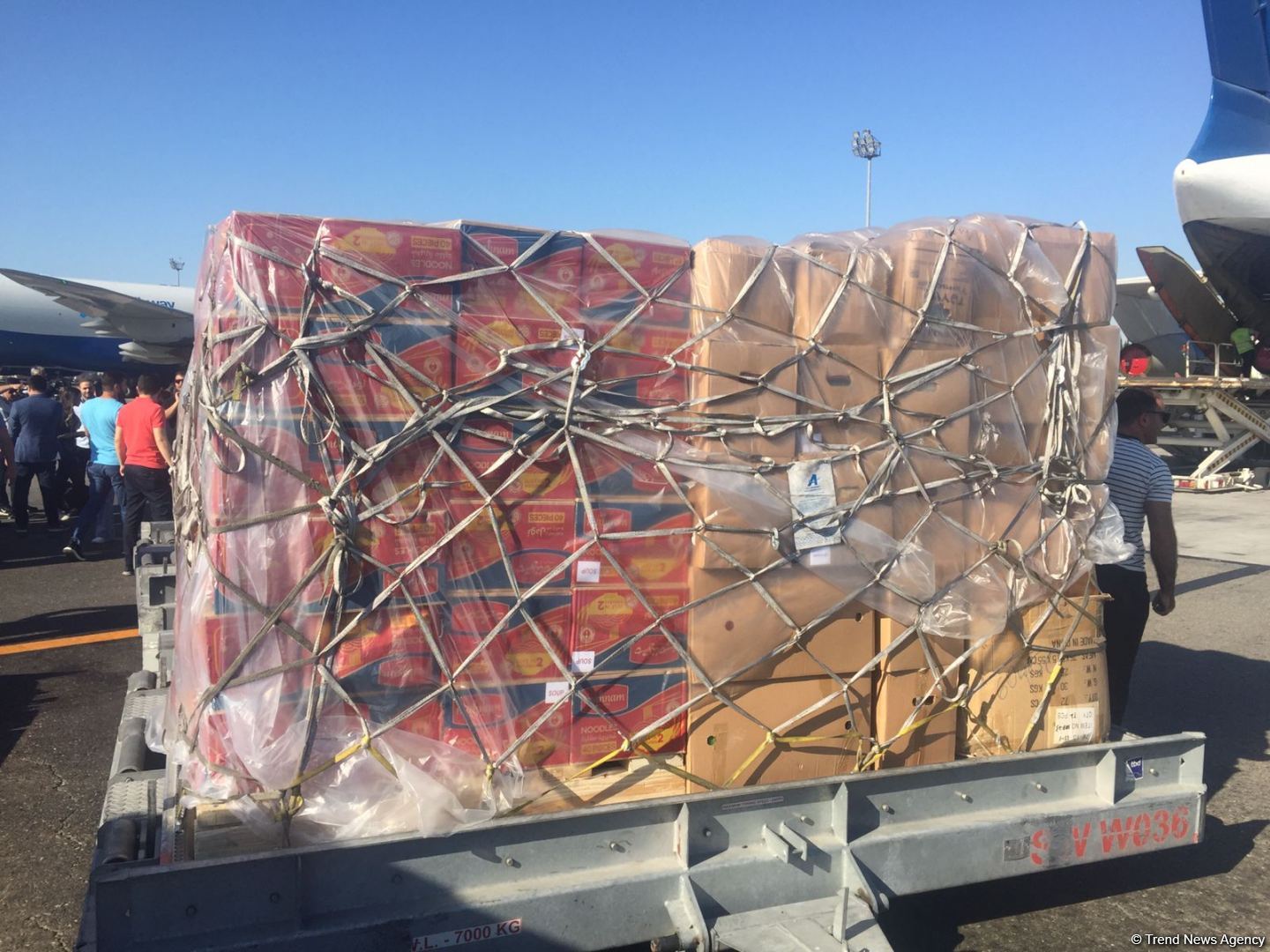 Azerbaijan's Sumgayit sends humanitarian aid to Ukraine (PHOTO)