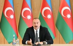 President Ilham Aliyev chairs meeting on results of six months of this year (PHOTO/VIDEO)