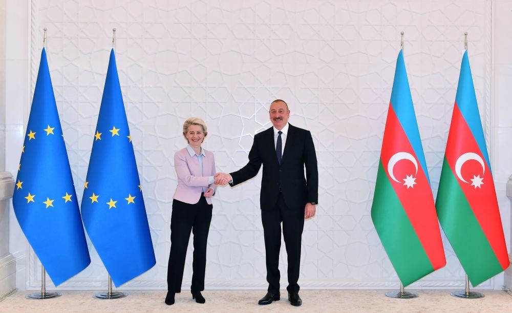 President Ilham Aliyev, President of European Commission hold expanded meeting (PHOTO/VIDEO)