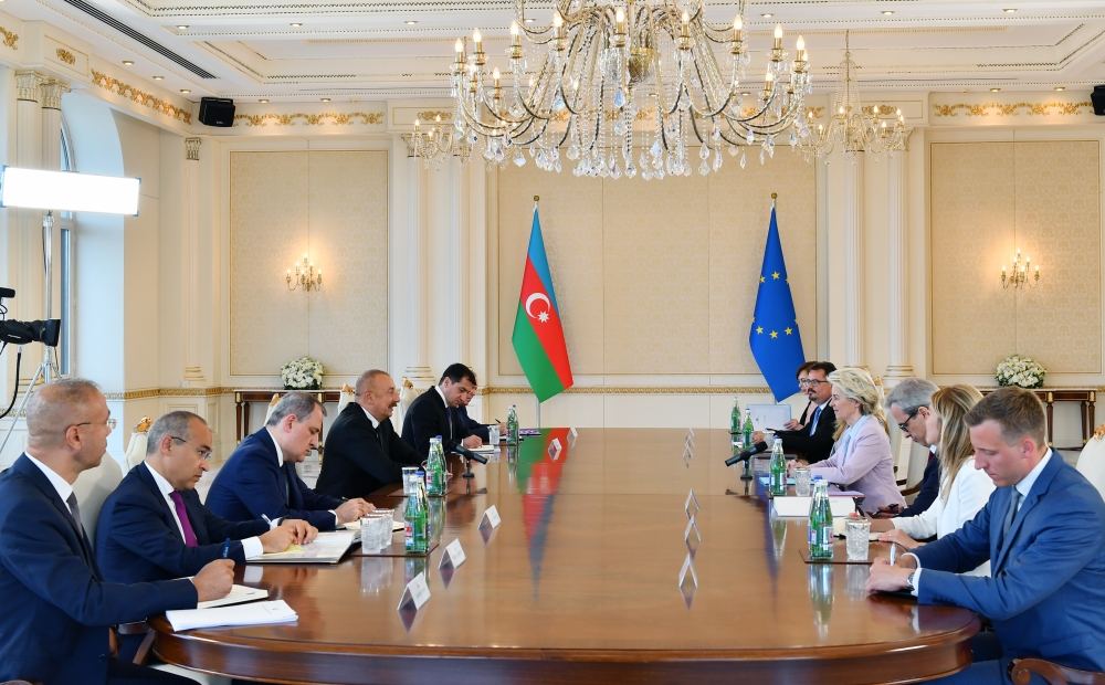 President Ilham Aliyev, President of European Commission hold expanded meeting (PHOTO/VIDEO)