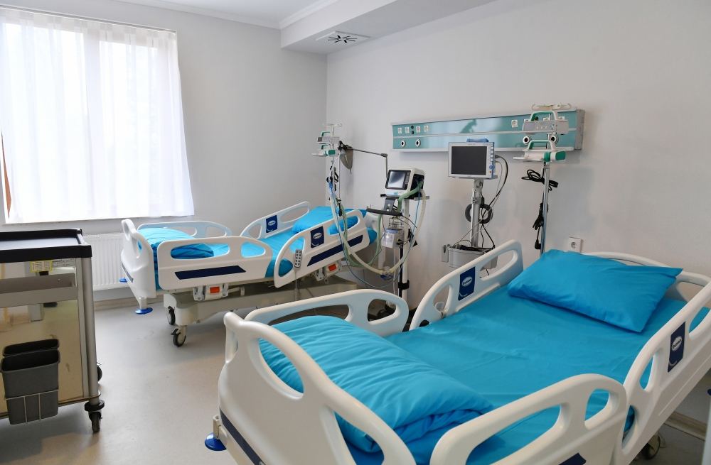 President Ilham Aliyev and First Lady Mehriban Aliyeva view conditions created at maternity hospital No 2 in Bakikhanov district of Baku after major overhaul (PHOTO/VIDEO)