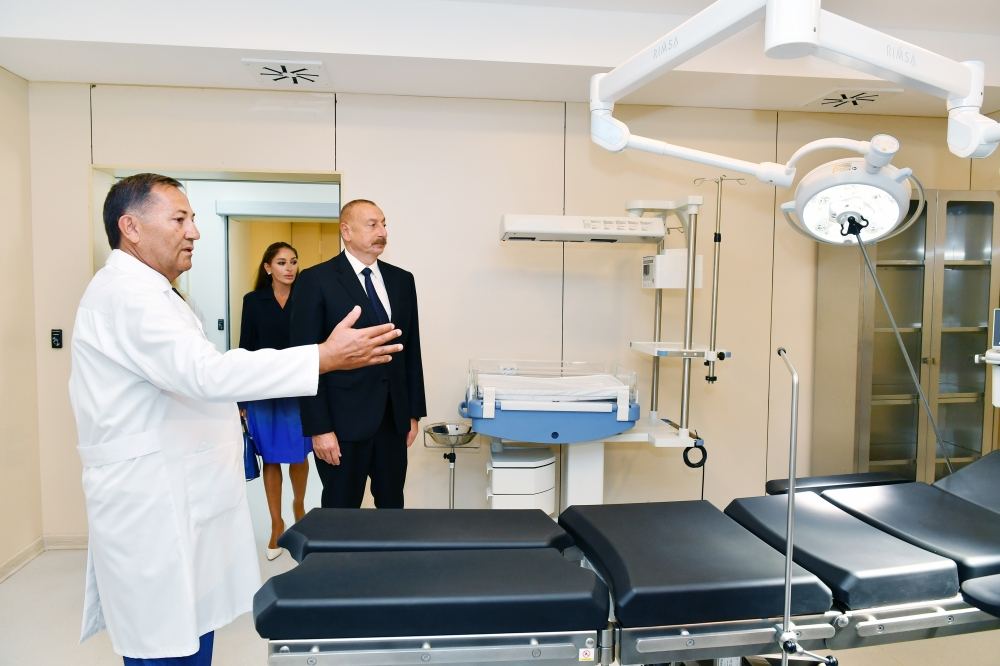President Ilham Aliyev and First Lady Mehriban Aliyeva view conditions created at maternity hospital No 2 in Bakikhanov district of Baku after major overhaul (PHOTO/VIDEO)