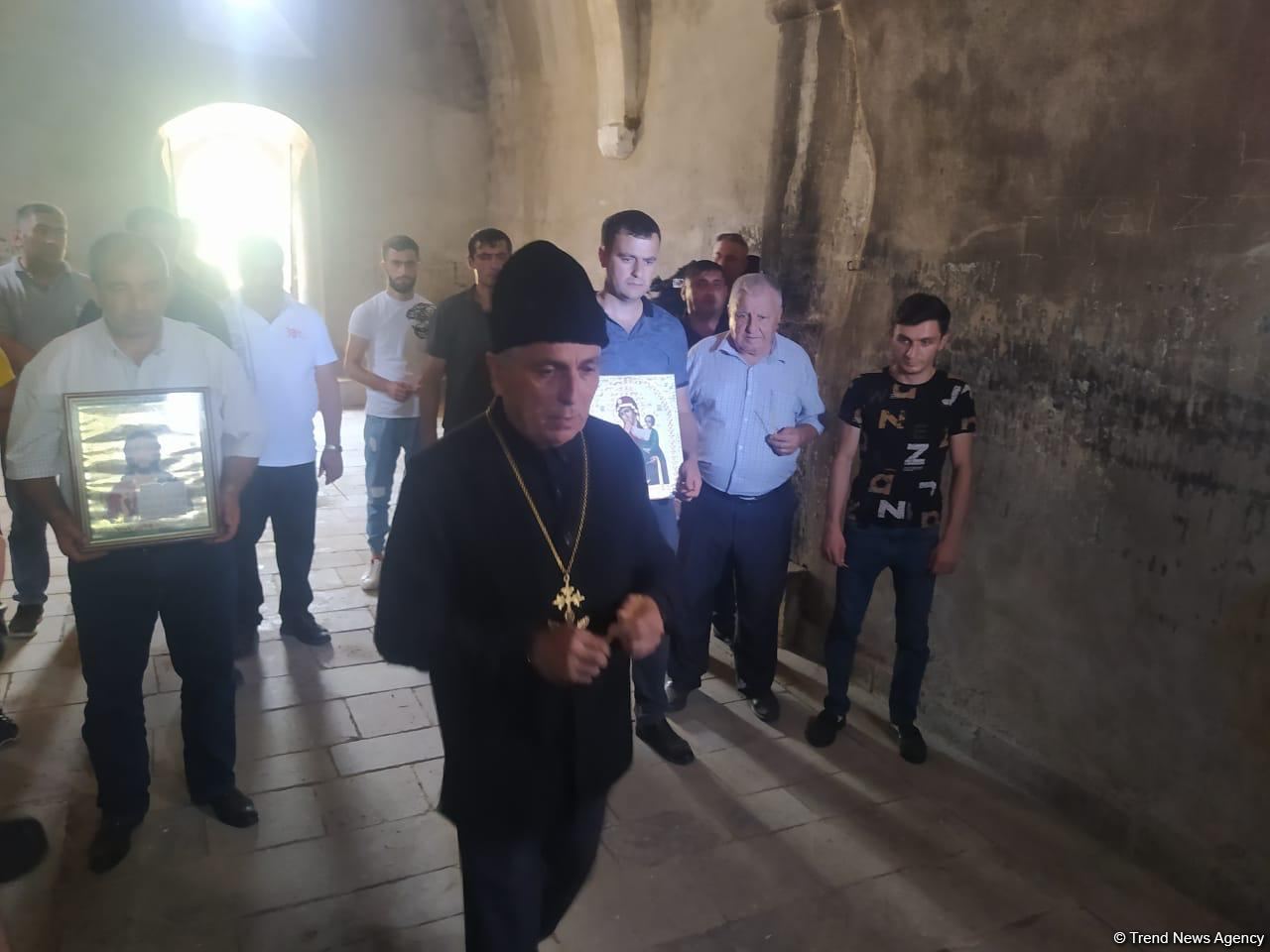 Members of Albanian-Udi Christian community visit Azerbaijan's Hadrut village (PHOTO)